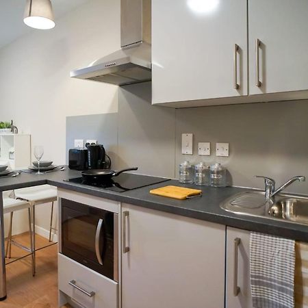 1 Bedroom Apartments, Studios And Ensuite Bedrooms With Shared Kitchen At Centro House In Stirling Luaran gambar