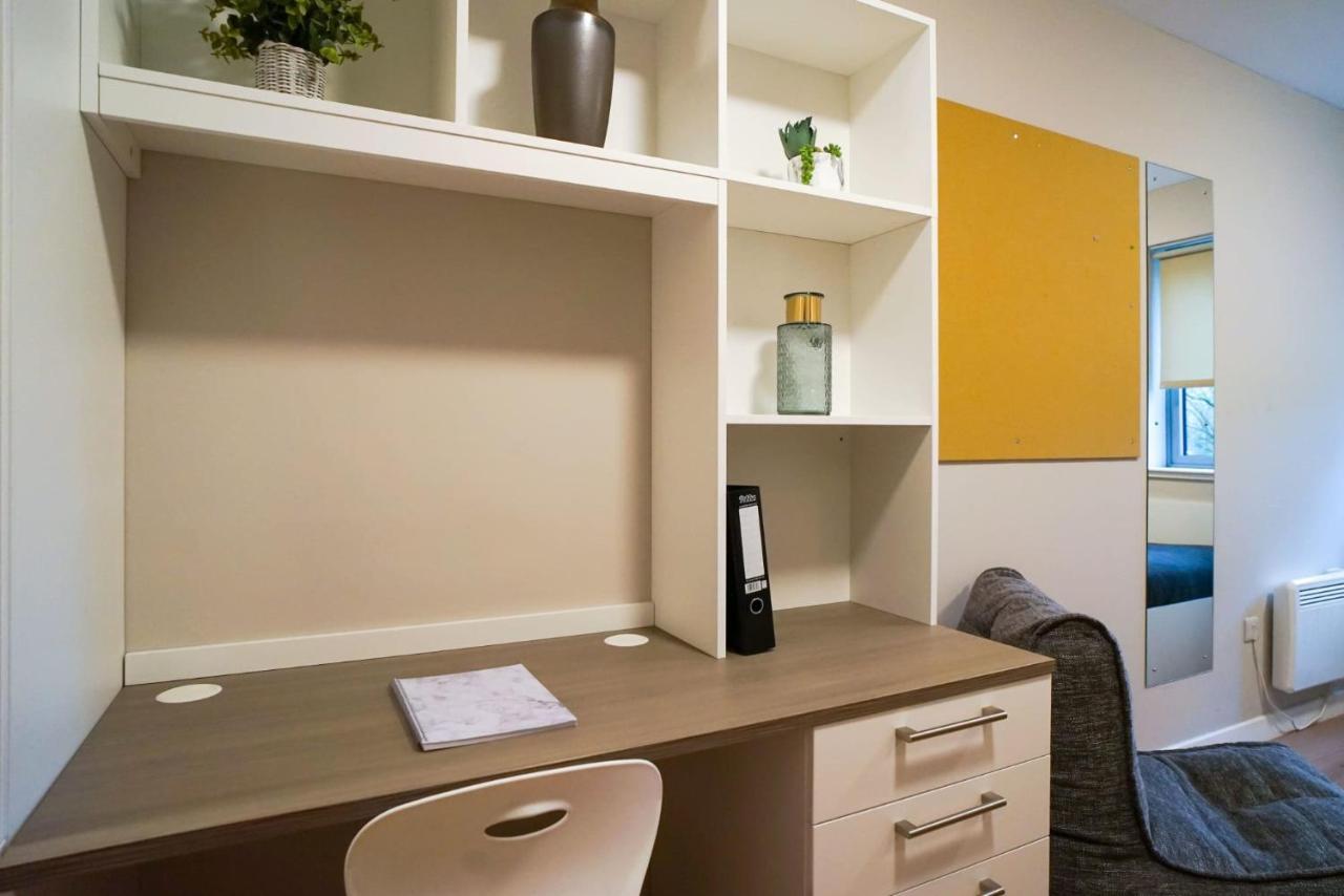 1 Bedroom Apartments, Studios And Ensuite Bedrooms With Shared Kitchen At Centro House In Stirling Luaran gambar