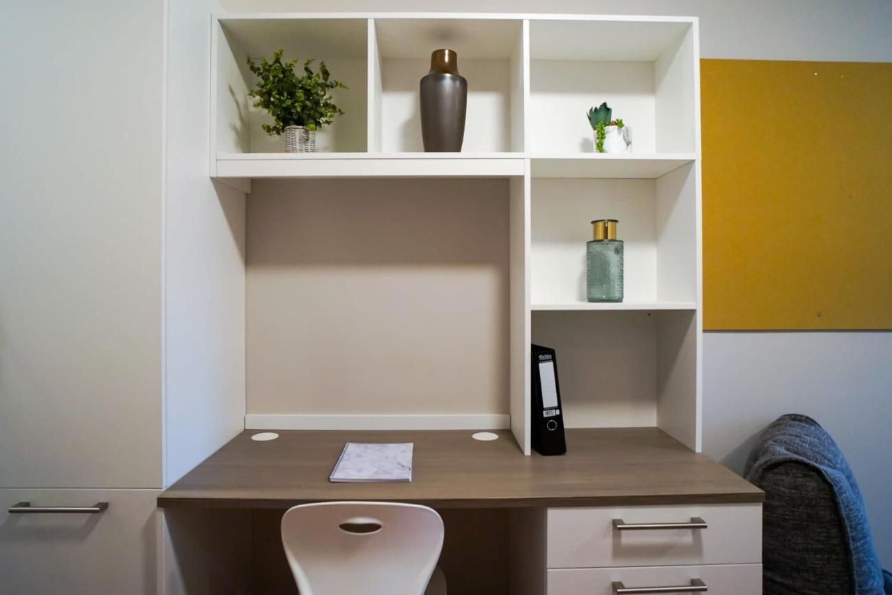 1 Bedroom Apartments, Studios And Ensuite Bedrooms With Shared Kitchen At Centro House In Stirling Luaran gambar