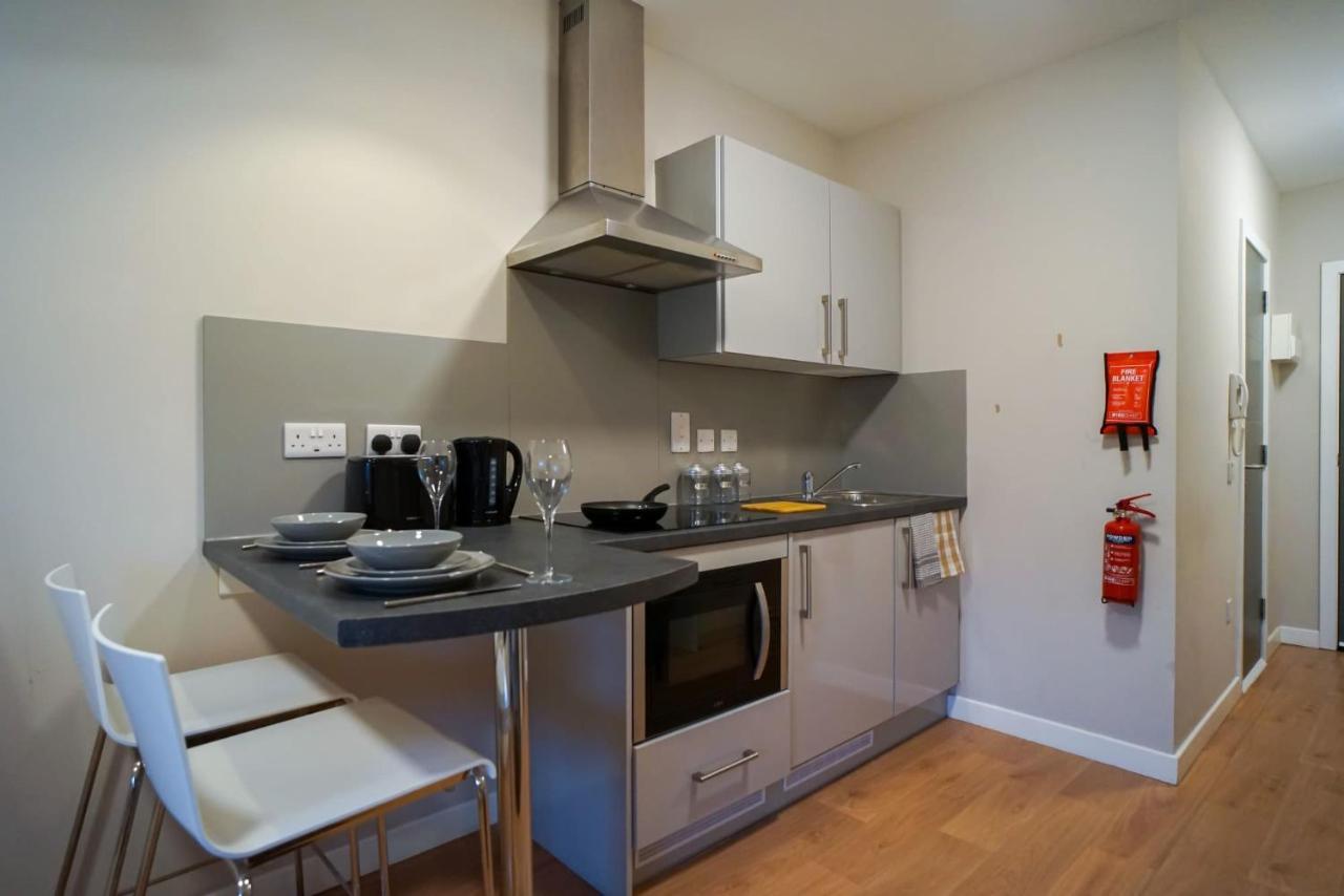 1 Bedroom Apartments, Studios And Ensuite Bedrooms With Shared Kitchen At Centro House In Stirling Luaran gambar